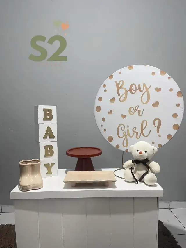 Chá revelação com painel Boy or Girl, cubos BABY e ursinho